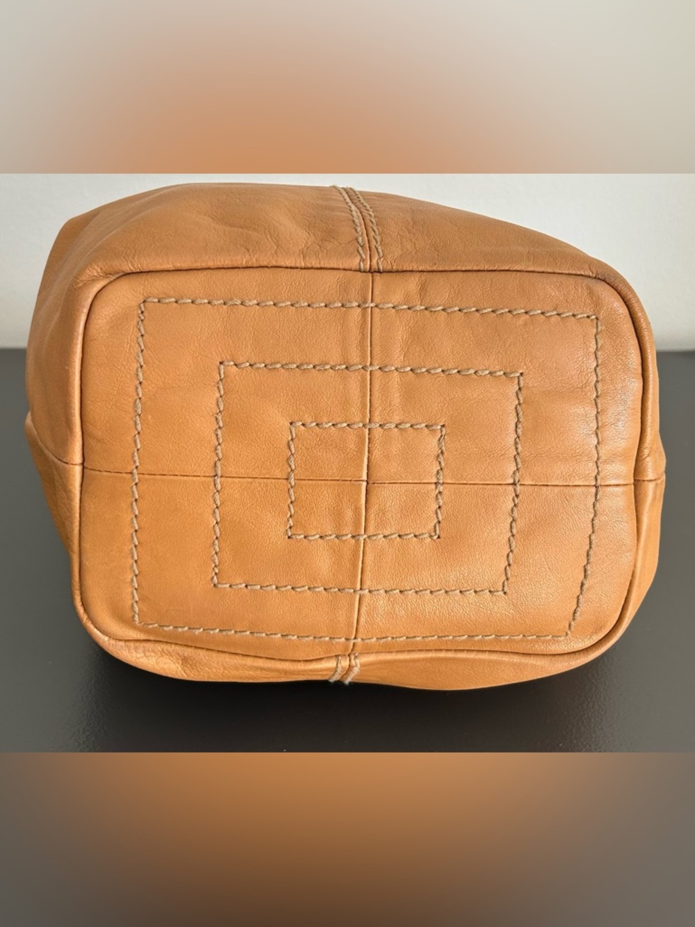 Tignanello Tan Leather Hobo Shoulder Bag Soft Pebbled Slouchy Everyday Purse - Picture 7 of 11